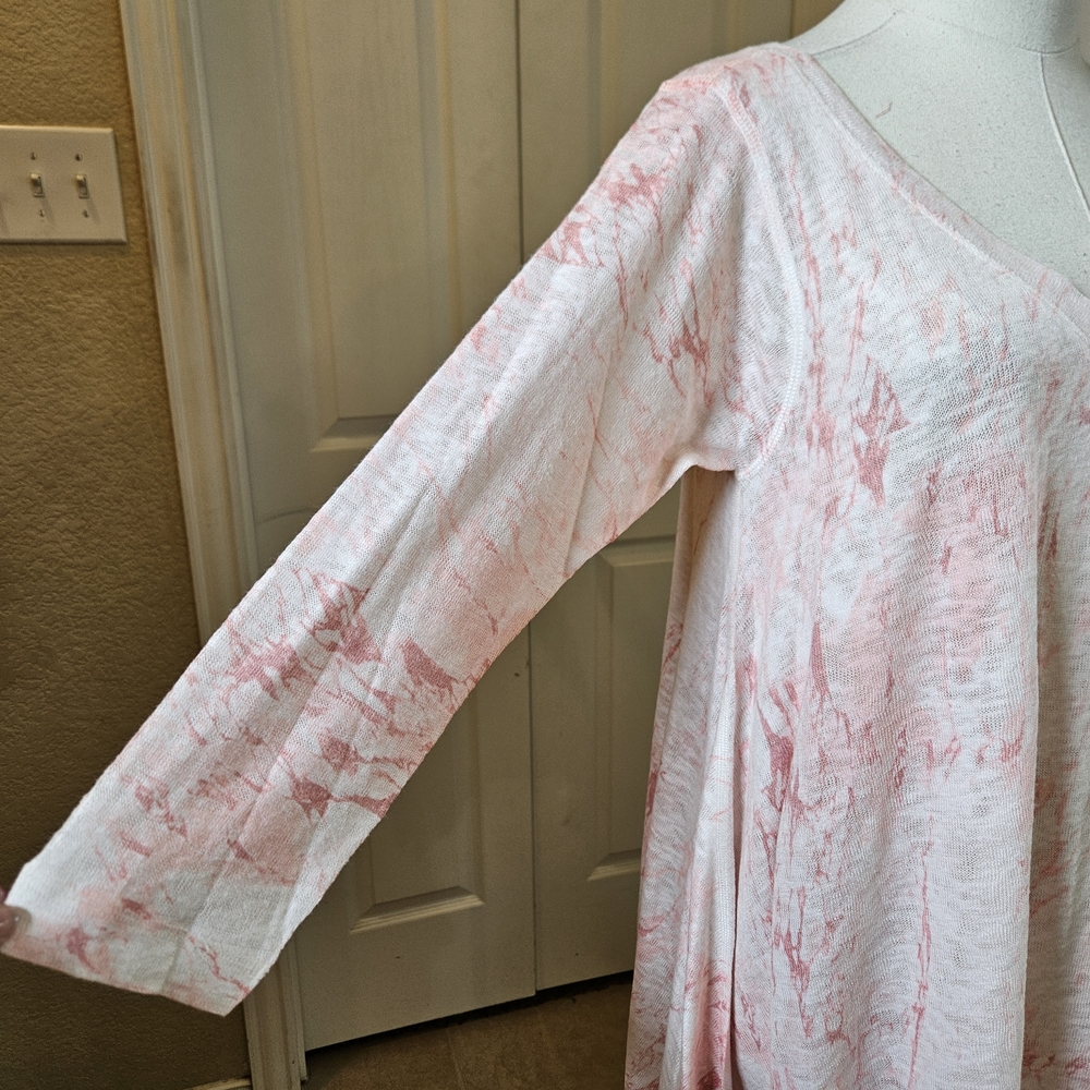 Nally & Millie Pink Marble Print V-Neck Tunic Top – Size XS - Picture 4 of 14